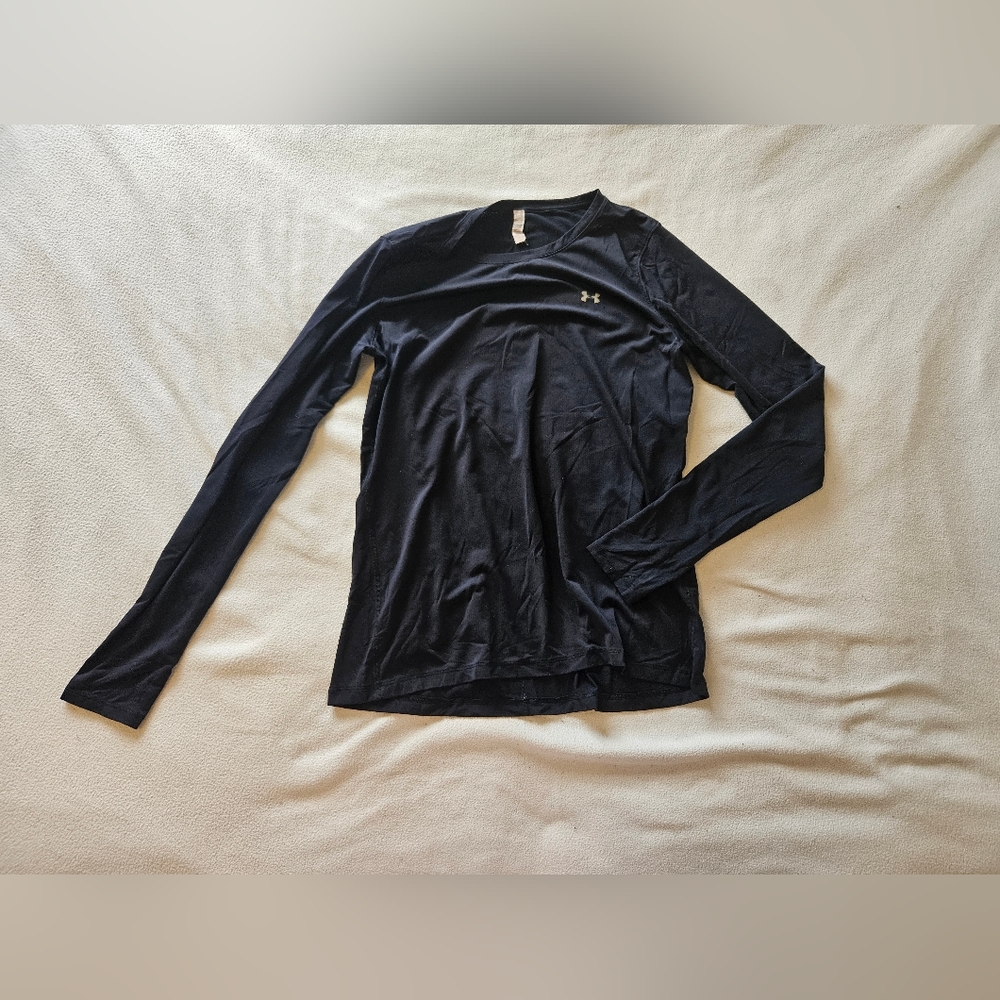 Under Armour, long-sleeved tee, size large